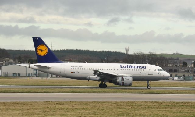 Airbus A319 (D-AILH) - Lufthansa Airbus A319-114 D-AILH in Aberdeen Dyce Airport