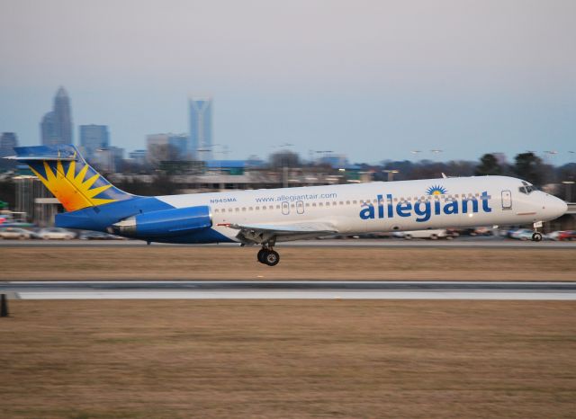 McDonnell Douglas MD-87 (N945MA) - 18C - 2/14/10