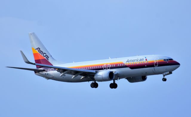 Boeing 737-700 (N917NN)