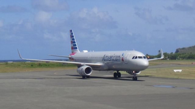 Airbus A321 (N146AA)