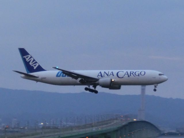 JA604F — - 天津から。