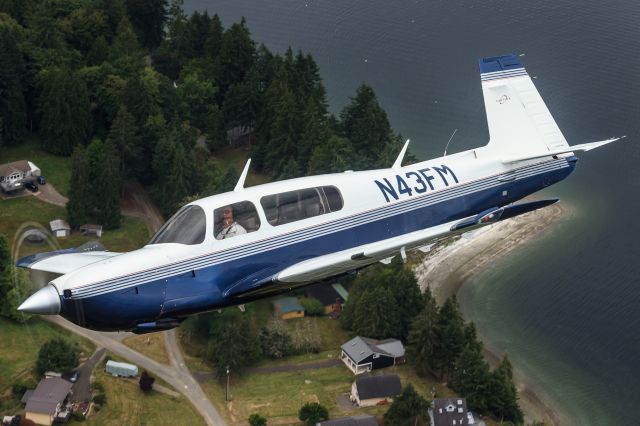 Mooney M-20 (N43FM) - Captured during 2016 formation flying clinic at KPWT (Bremerton, WA)