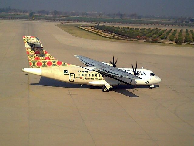 Aerospatiale ATR-42-300 (AP-BHN)
