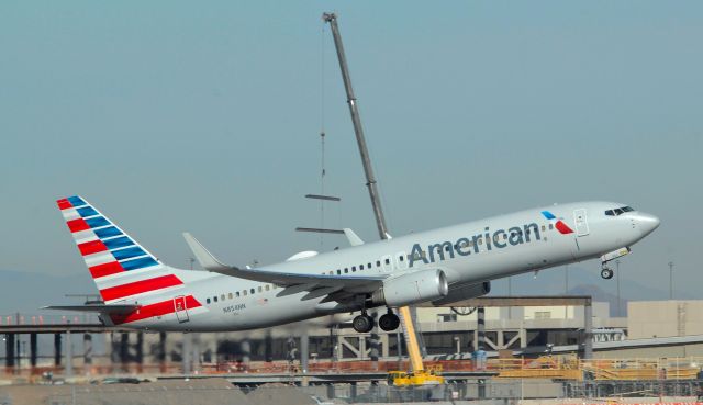 Boeing 737-700 (N854NN) - phoenix sky harbor international airport 14JAN21