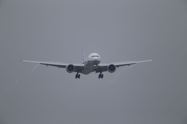 BOEING 777-300ER (JA734A)