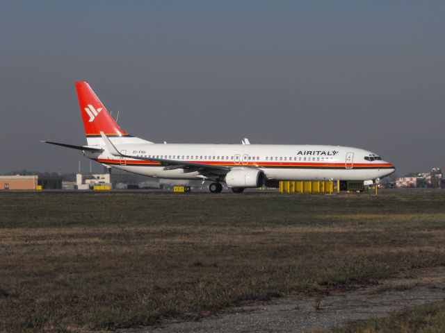 Boeing 737-800 (EI-FNU)