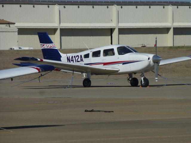 Piper Cherokee (N412A)