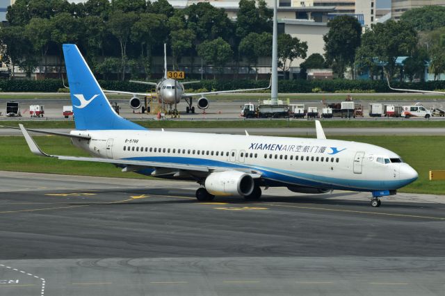 Boeing 737-800 (B-5788)