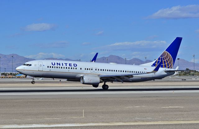Boeing 737-800 (N78511) - N78511 United Airlines 2008  Boeing 737-824  (cn 33459/2598) - Las Vegas - McCarran International (LAS / KLAS)br /USA - Nevada, February 27, 2014br /Photo: Tomás Del Coro