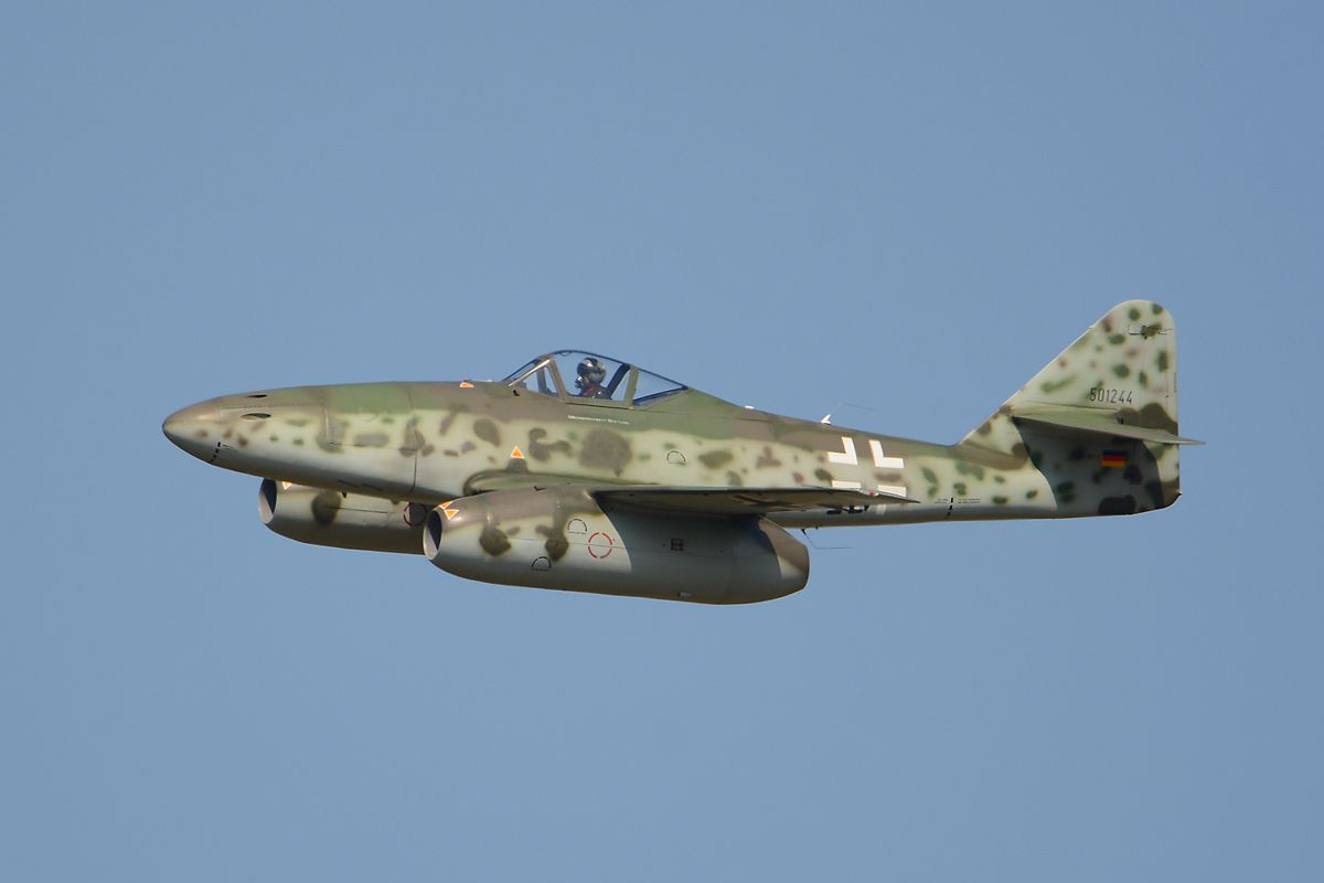 MESSERSCHMITT Me-262 Replica (D-IMTT) - Approaching Hahnweide 2016