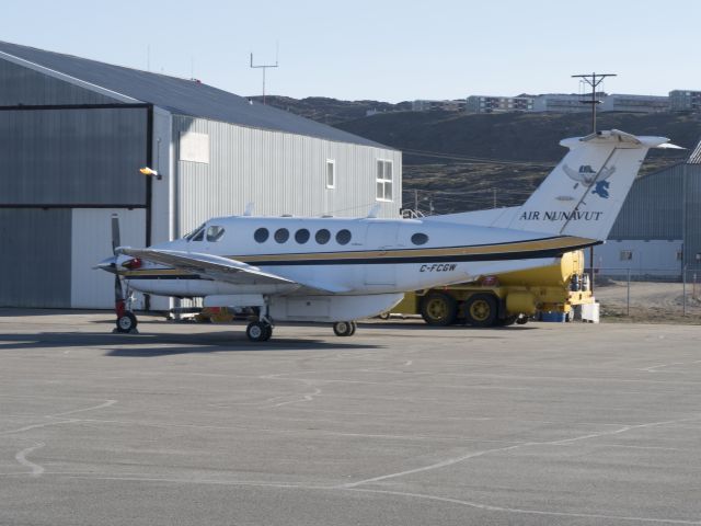 Beechcraft Super King Air 200 (C-FCGW) - 5 JUL 2016.