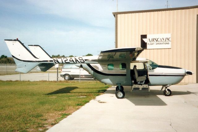 Cessna Super Skymaster — - Seen here in Jan-92.br /br /Exported to Colombia 16-Oct-01.