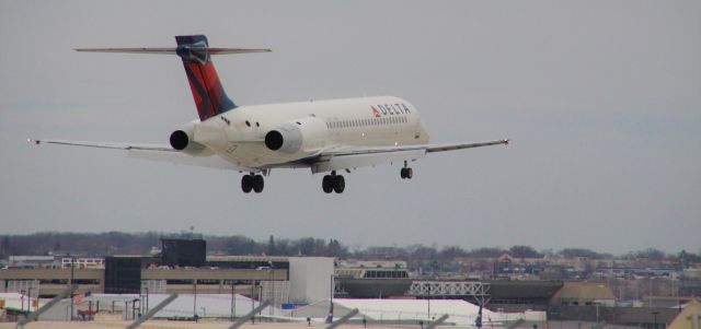 Boeing 717-200 (N994AT)