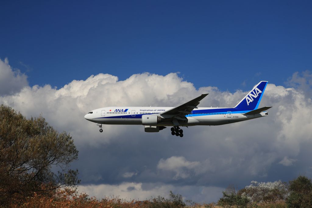 Boeing 777-200 (JA704A) - September 24th 2017:HND-HKD.