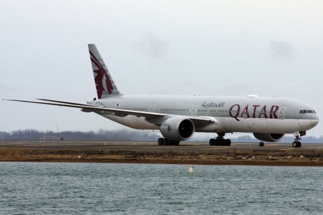 BOEING 777-300ER (A7-BAQ)