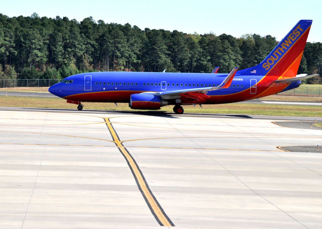 Boeing 737-700 (N466WN)