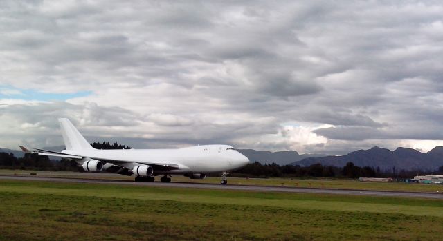 Boeing 747-400 (LX-ECV)