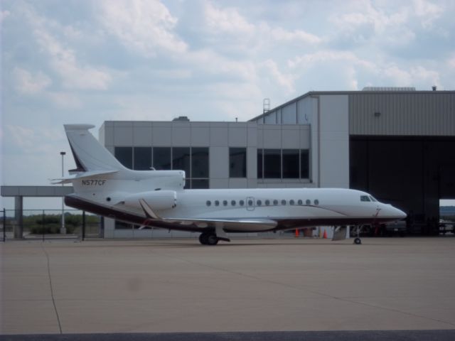 Dassault Falcon 7X (N577CF)