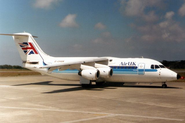 British Aerospace BAe-146-200 (G-CHSR) - Taxiing to depart rwy 27 on 15-Jul-89.br /br /With Air UK from Mar-88 to May-94 when it became G-MANS then G-CLHC and back to G-MANS. Registration cancelled 16-Apr-10. Broken up at EGTE.