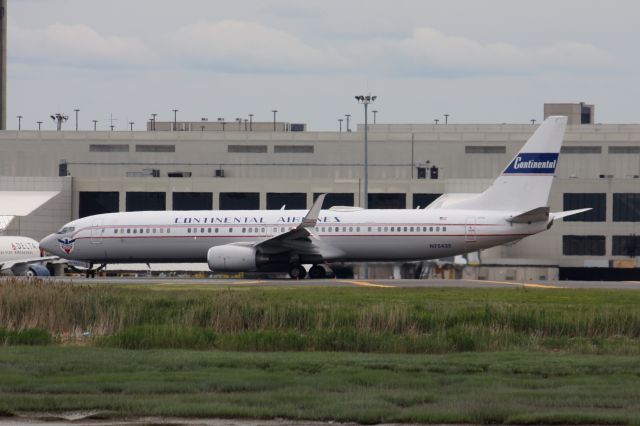 Boeing 737-900 (N75435)