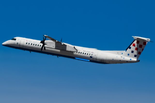 de Havilland Dash 8-400 (9A-CQC)