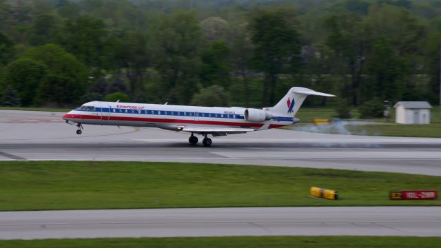 Canadair Regional Jet CRJ-700 (N531EG)