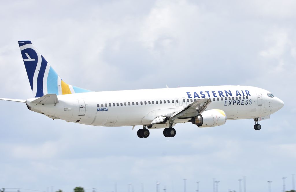 Boeing 737-700 (N149XA)