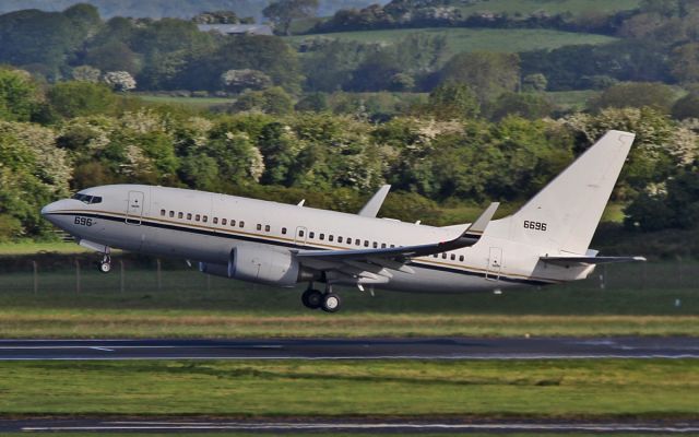 16-6696 — - usn c-40a 166696 dep shannon 18/5/15.