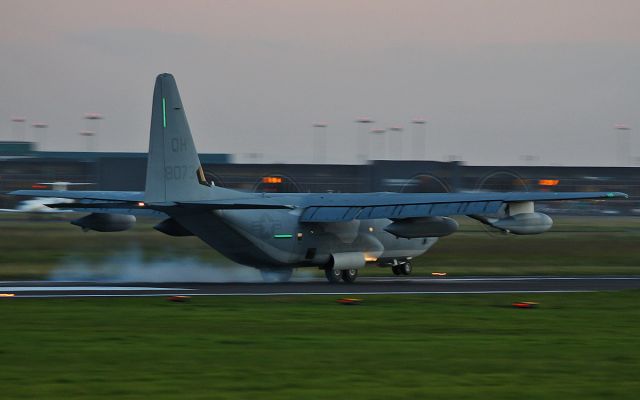 Lockheed C-130 Hercules (16-8073) - usm kc-130j 168073 landing at shannon 30/9/14.