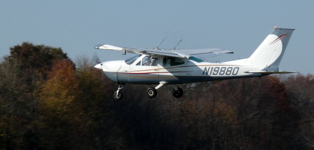 Cessna Cardinal (N19880) - Shortly after departure is this 1977 Cessna 177B Cardinal in the Autumn of 2023.