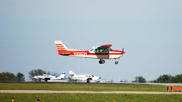 Cessna Cutlass RG (N9963V)