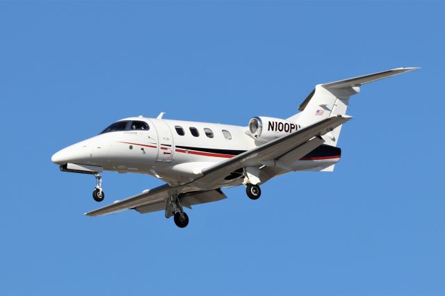 Embraer Phenom 100 (N100PU)