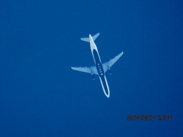 Airbus A321 (N340DN)