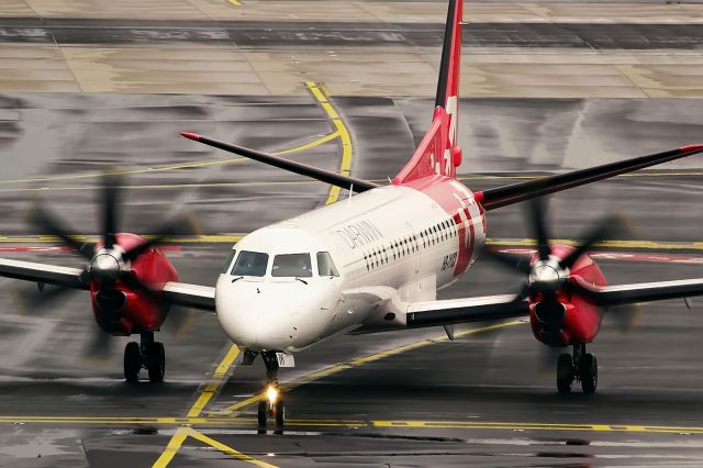 de Havilland Dash 8-400 (HB-IYI)