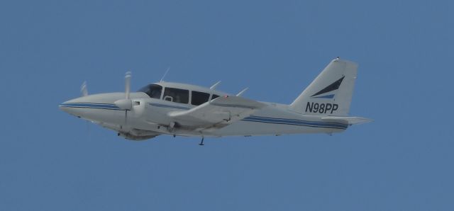 Piper Aztec (N98PP)