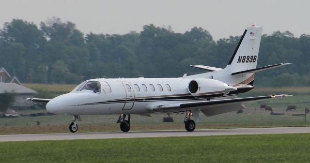 Cessna Citation V (N899B) - Landing RWY 27 in Aug of 2012...