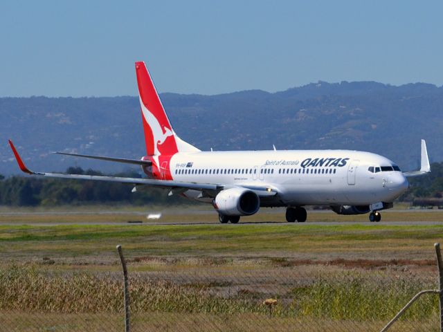 Boeing 737-800 (VH-VXP) - On taxi-way heading for take off on runway 05. Thursday 12th April 2012.