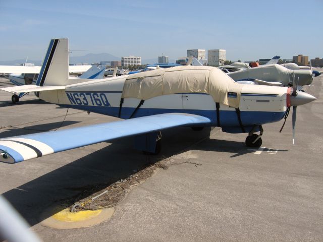 Mooney M-20 Turbo (N6376Q) - PARKED AT SANTA ANA