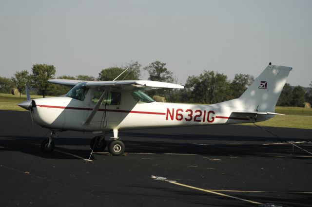 Cessna Commuter (N6321G)