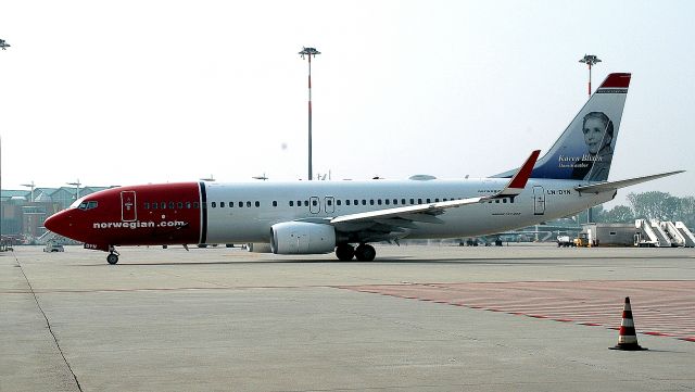 Boeing 737-800 (LN-DYN) - VENISE, AÉROPORT, MARCO POLO, 6 OCTOBRE 2012