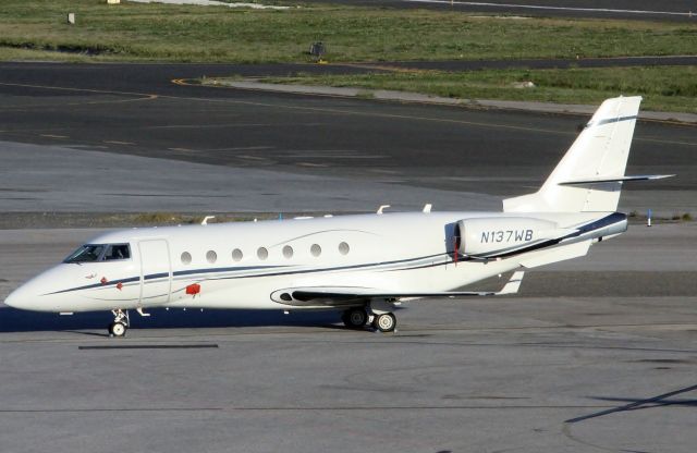 IAI Gulfstream G200 (N137WB)