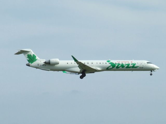 Canadair Regional Jet CRJ-900 (C-FBJZ)