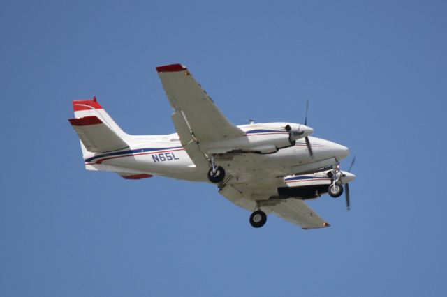 Beechcraft King Air 90 (N65L) - Beechcraft King Air 90 (N65L) arrives at Sarasota-Bradenton International Airport