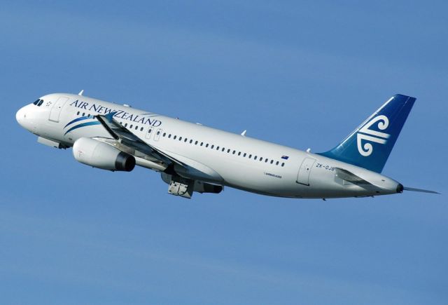 Airbus A320 (ZK-OJB)