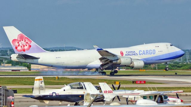 Boeing 747-400 (B-18723) - 13R arrival. Diverted here due to storms at DFW.