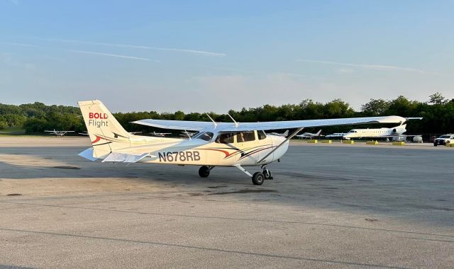 Cessna Skyhawk (N678RB) - N678RB - BOLDFlight based in Indianapolis. 