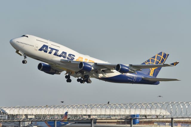 Boeing 747-400 (N322SG) - 09-10-23 5-L