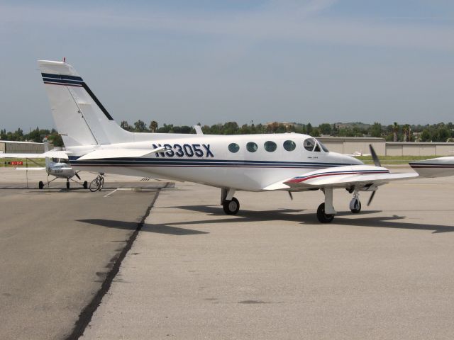 Cessna 340 (N6305X) - TAXIING TO RWY 24