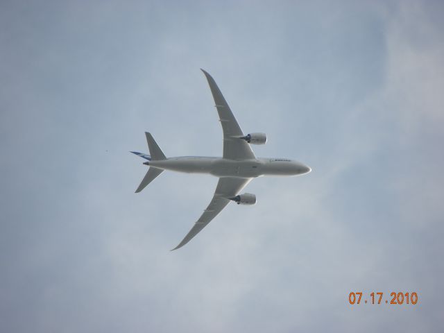 — — - Fly over 787 test flights Rapid City, SD July 2010
