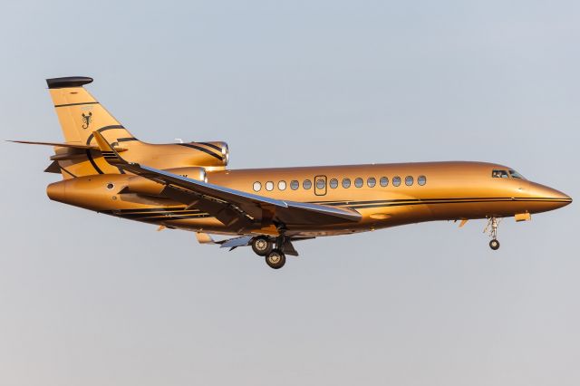 Dassault Falcon 900 (VP-BVY)